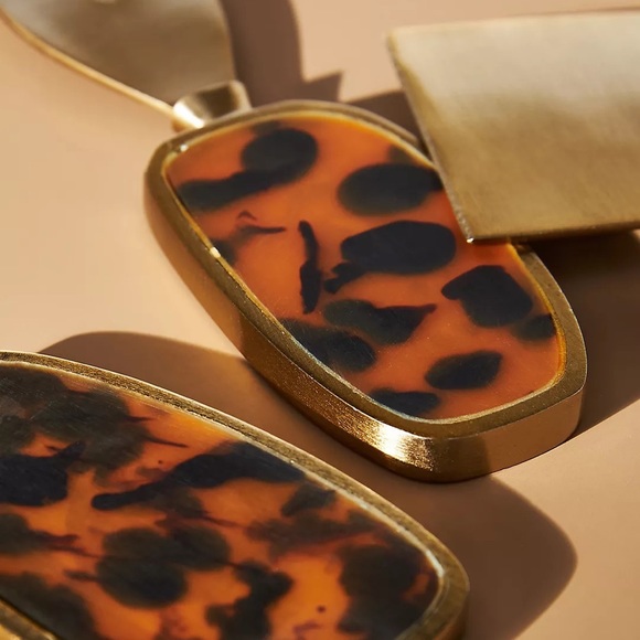 Tortoise Cheese Knives, Set of 3 - Picture 2 of 2